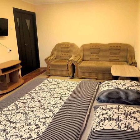 Gil Apartment 2К Квартира Центр Пл Петефи 9A Uzjhorod Eksteriør bilde