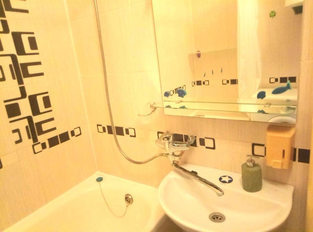 Gil Apartment 2К Квартира Центр Пл Петефи 9A Uzjhorod Eksteriør bilde
